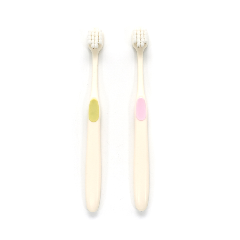 PP/TPE-håndtag USA-stil Ultrafin blød PBT-børste til voksen dybderengørende tandbørste